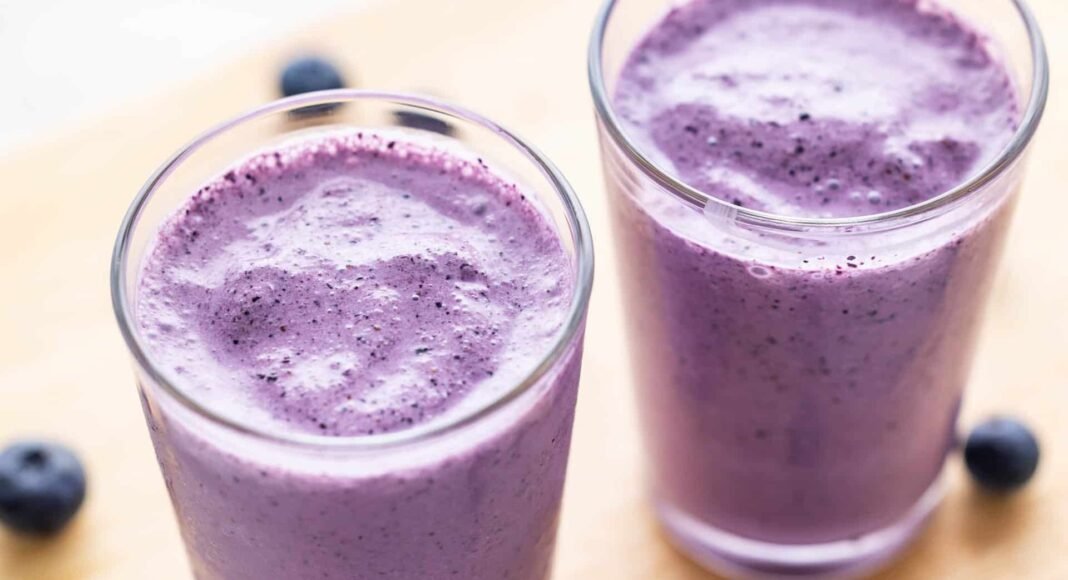Blueberry Smoothie - The Stay At Home Chef
