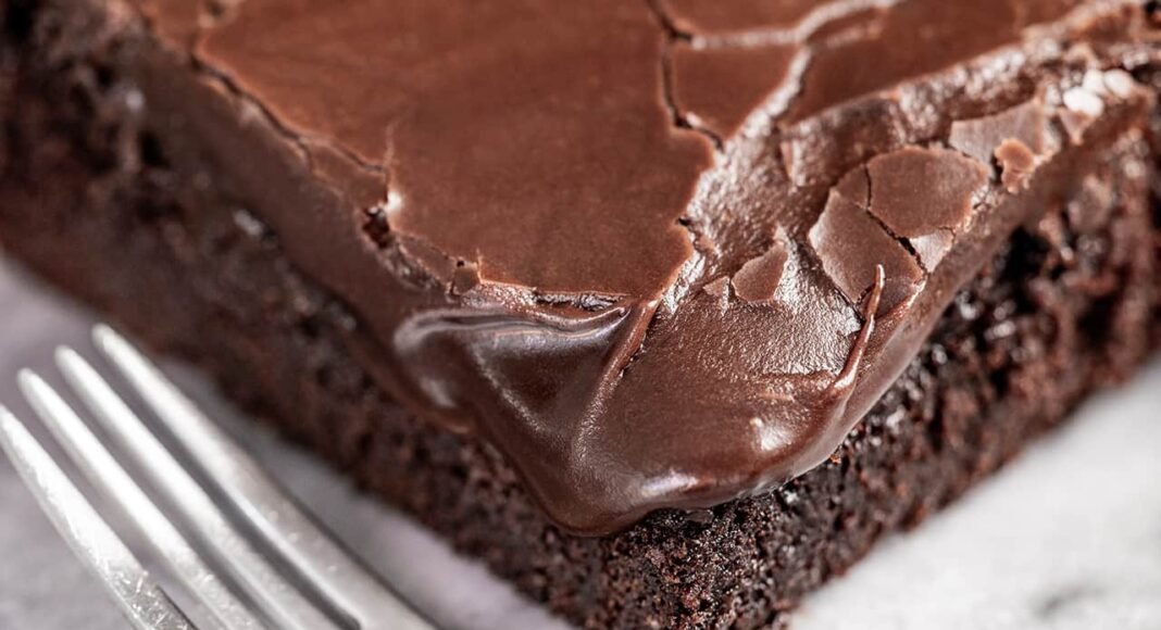 Cooked Chocolate Fudge Icing - The Stay At Home Chef