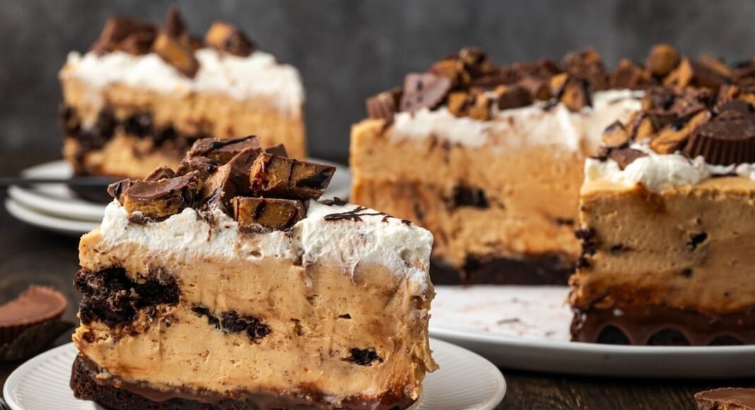 Brownie Cheesecake | Cookies and Cups