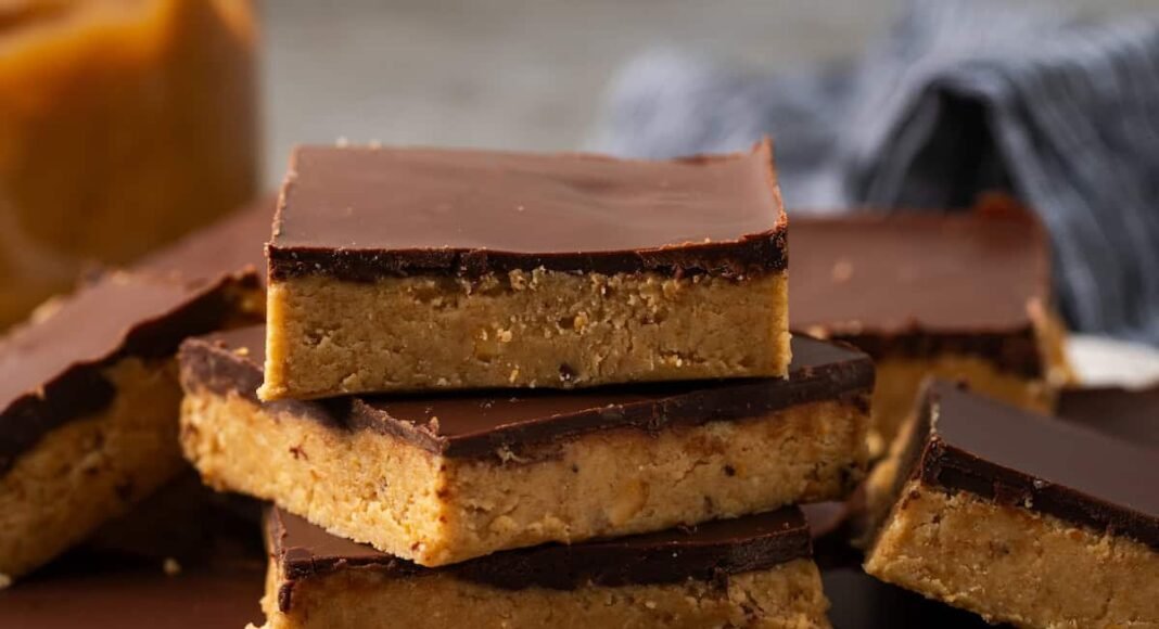 Chocolate Peanut Butter Bars | Cookies and Cups