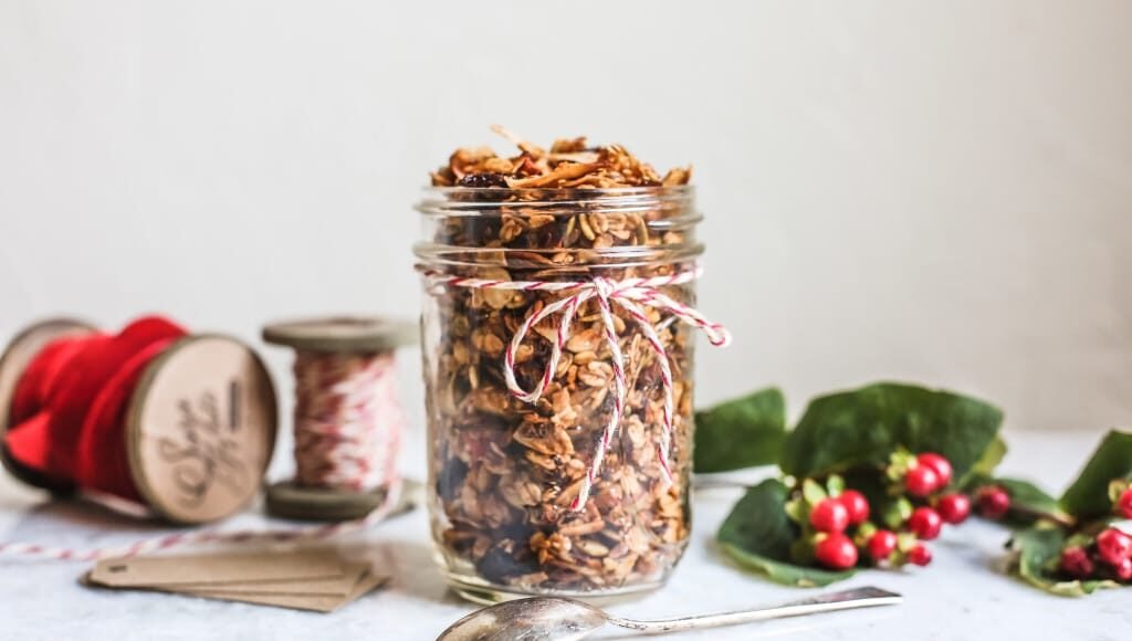 5 Favorite Plant-Based Breakfast Recipes From One Green Planet’s Must-Have Fall Cookbook – One Green Planet