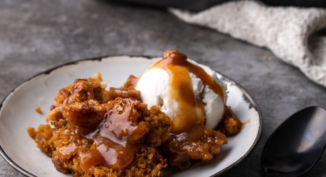 Easy Pumpkin Cobbler | Cookies and Cups