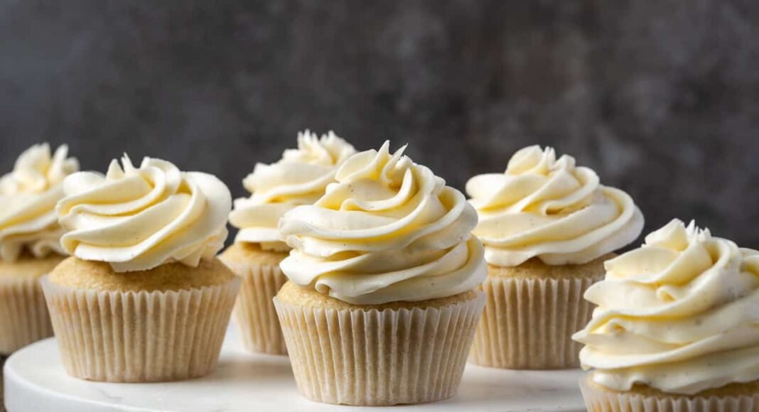 Swiss Meringue Buttercream | Cookies and Cups