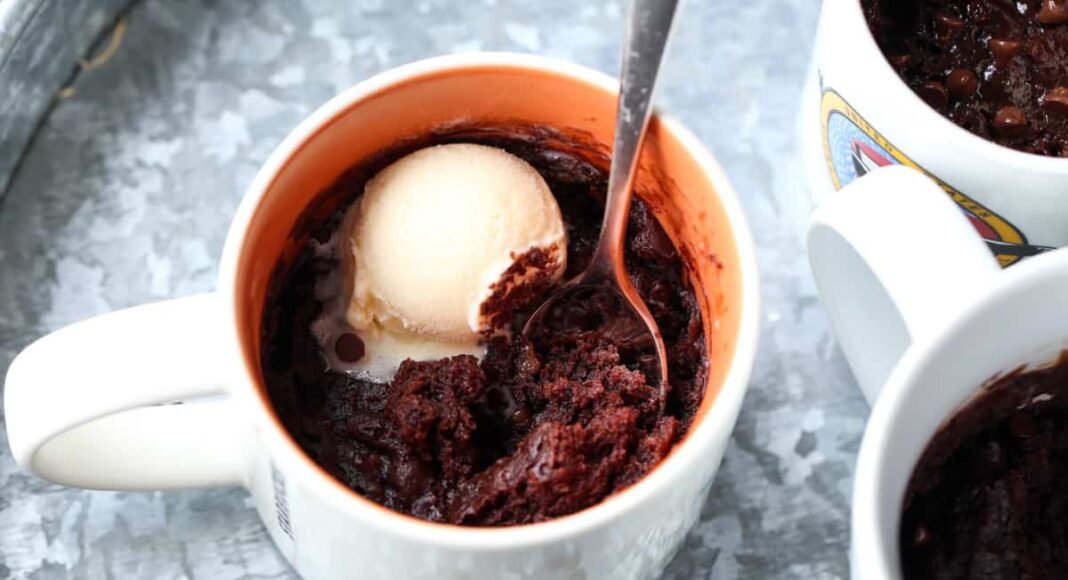 Brownie In A Mug | Cookies and Cups