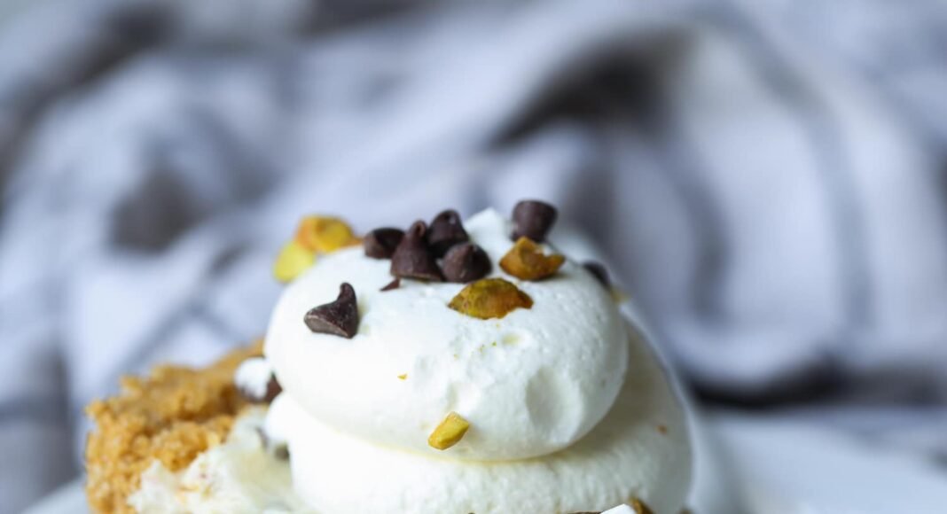 No Bake Cannoli Cheesecake - Cookies and Cups