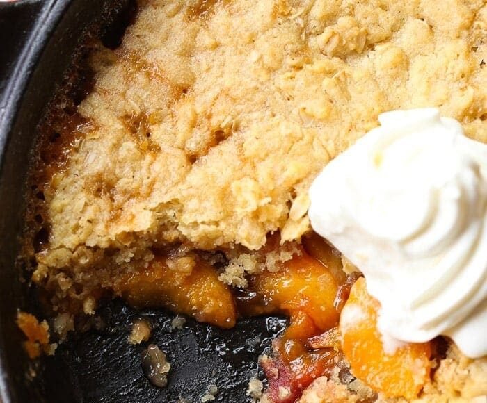 Skillet Sugar Cookie Peach Cobbler