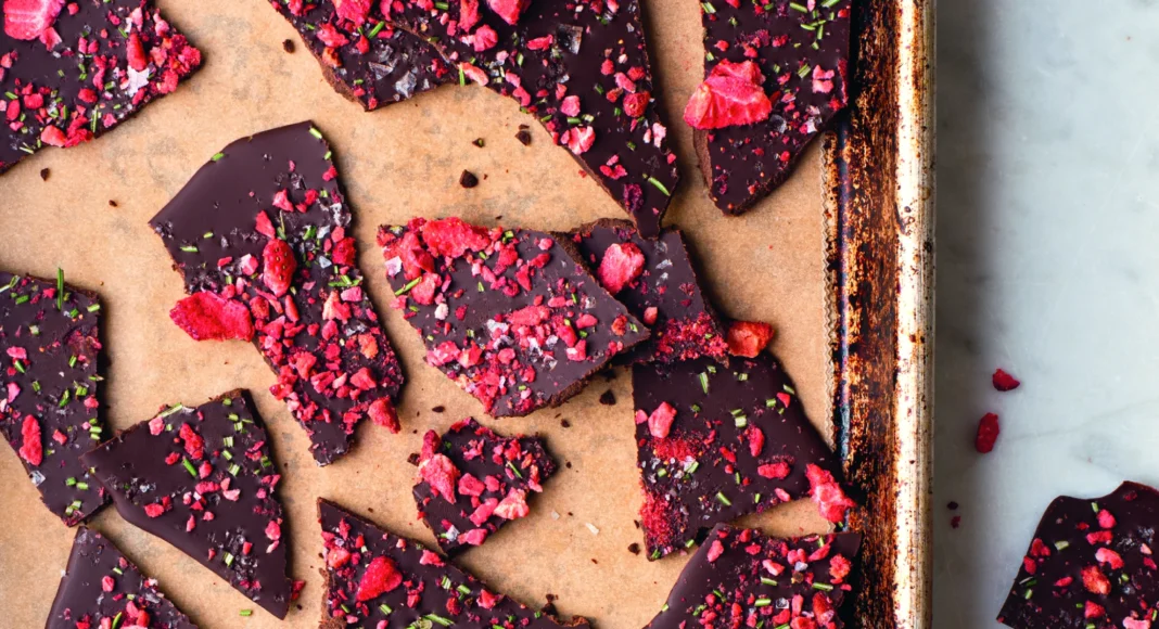 15 Chocolate Bark Recipes For The Holiday Season – One Green Planet