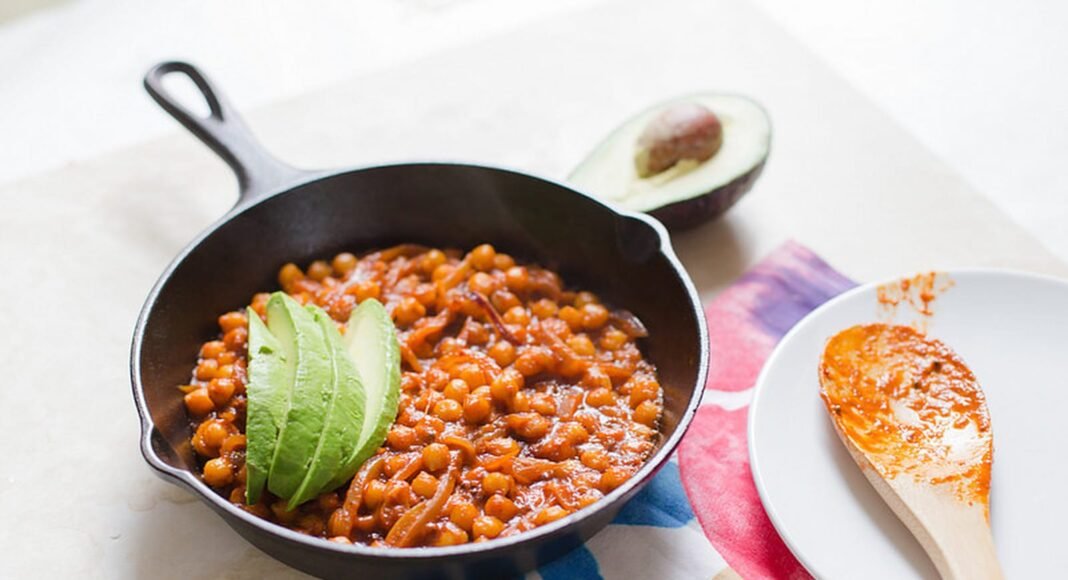 15 Meat-Free Recipes Featuring This Spicy North African Condiment – One Green Planet