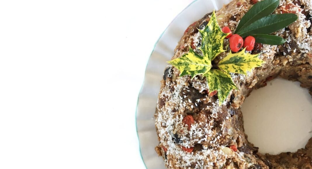 8 Sweet and Spongy Plant-Based Fruit Cakes – One Green Planet