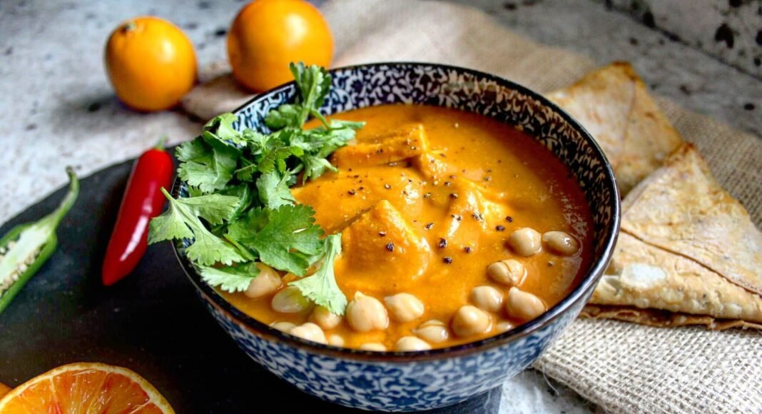 How to Make Craveable Curries With Chickpeas, Potatoes and Lentils! – One Green Planet