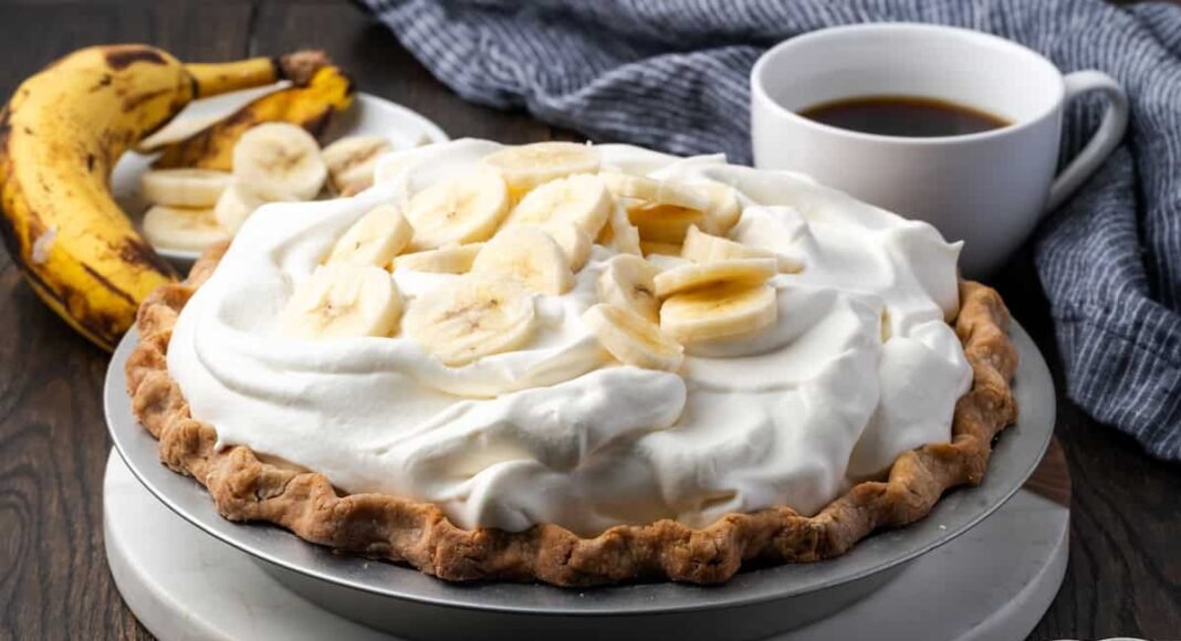 Banana Cream Pie Recipe | Cookies & Cups