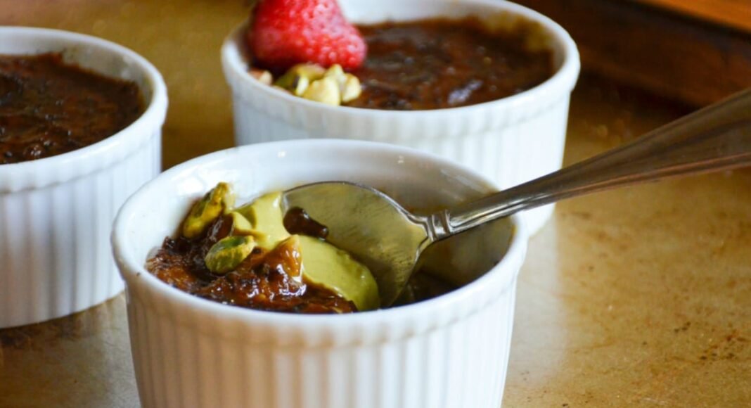 Pistachio Creme Brûlée - Vegan Style [Gluten-Free]