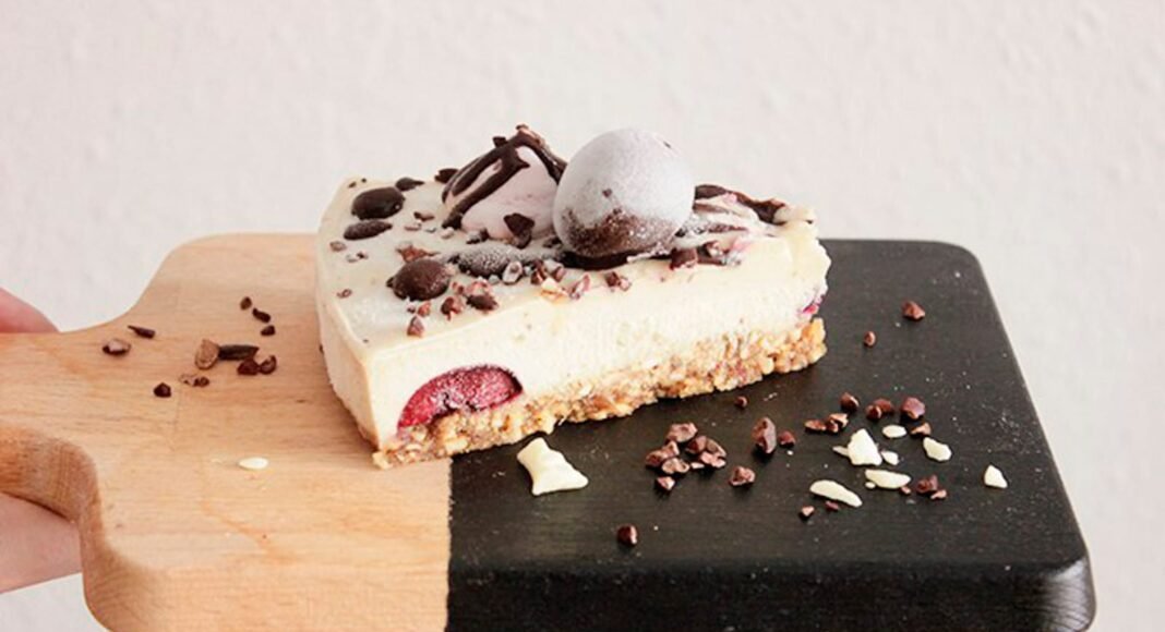 White Chocolate Cherry Cheesecake [Vegan] – One Green Planet