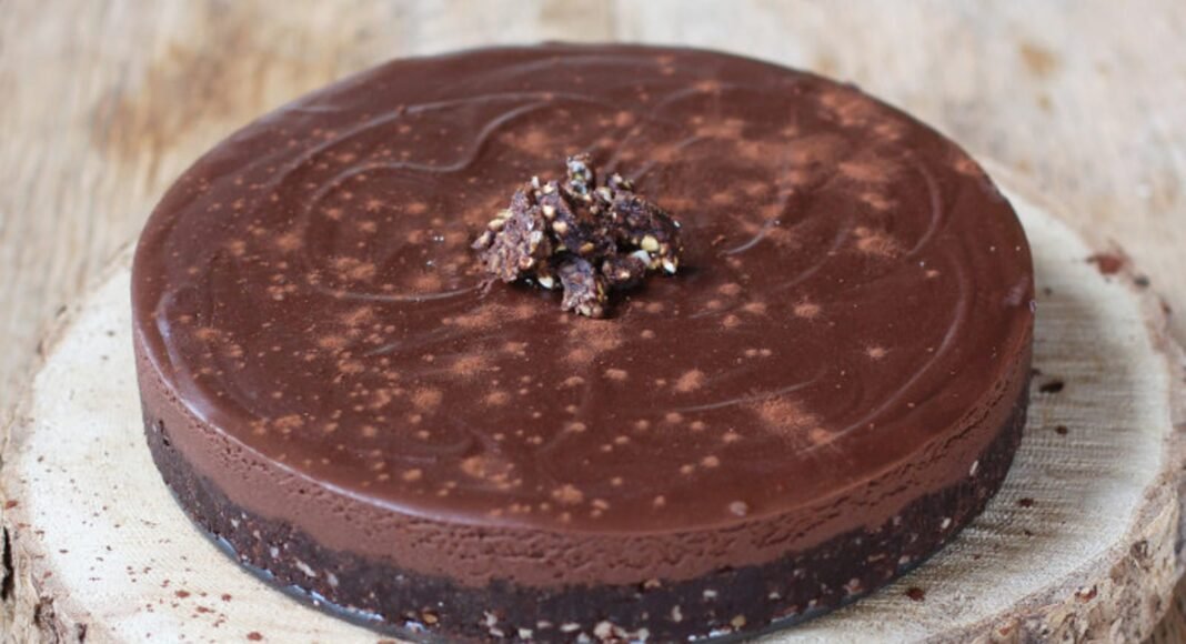 15 Seriously Awesome Gluten-Free, Dairy-Free and Grain-Free Desserts Made with Dates and Nuts! – One Green Planet