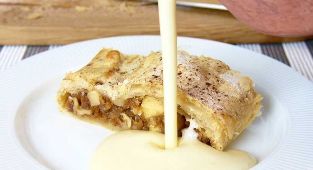 4-Ingredient Apple Strudel With Custard [Vegan] – One Green Planet