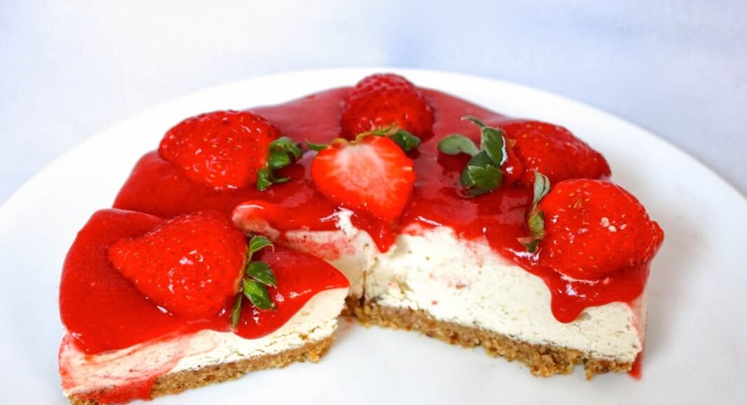 Raw Strawberry cheesecake