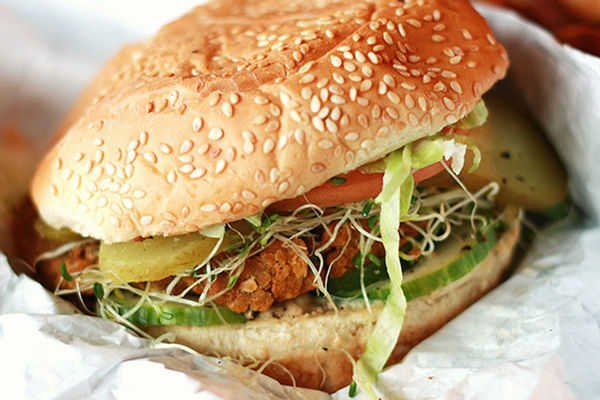 15 Burgers Made with Nothing But Fresh Vegetables! – One Green Planet