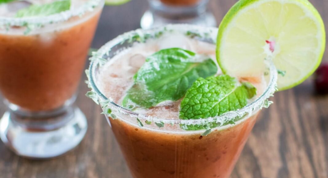 Beat the Heat with these 12 Fun Summer Drinks Perfect for Day and Night Refreshment! – One Green Planet