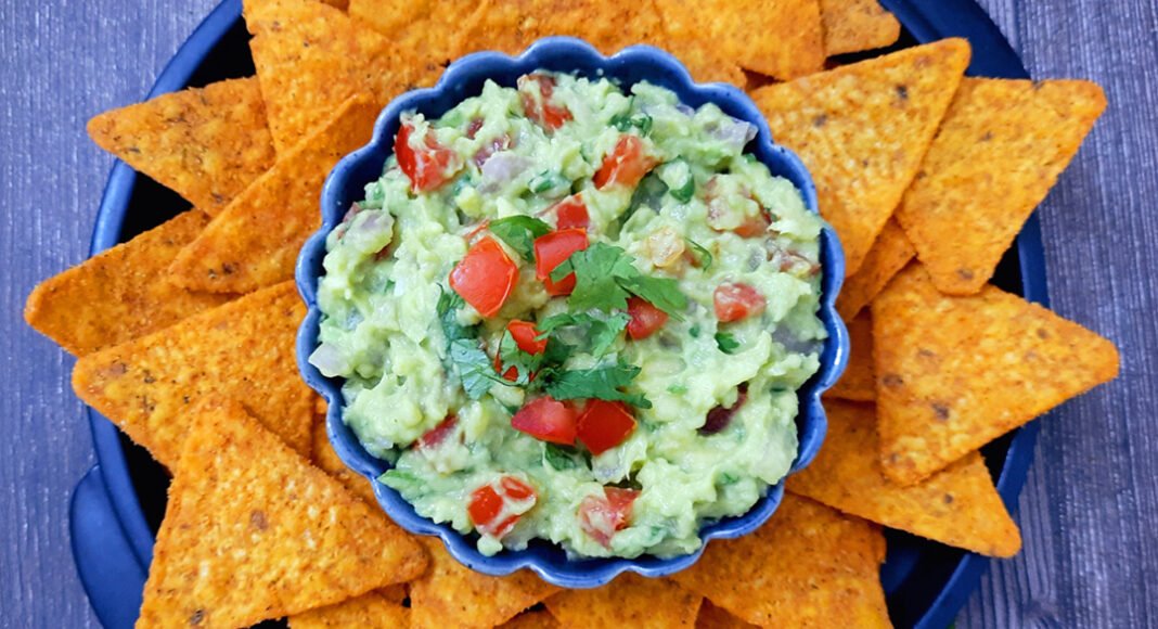Fresh and Chunky Guacamole Recipe