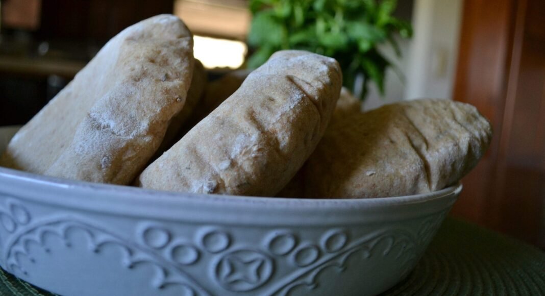Easy Whole Wheat Pita Bread [Vegan] – One Green Planet