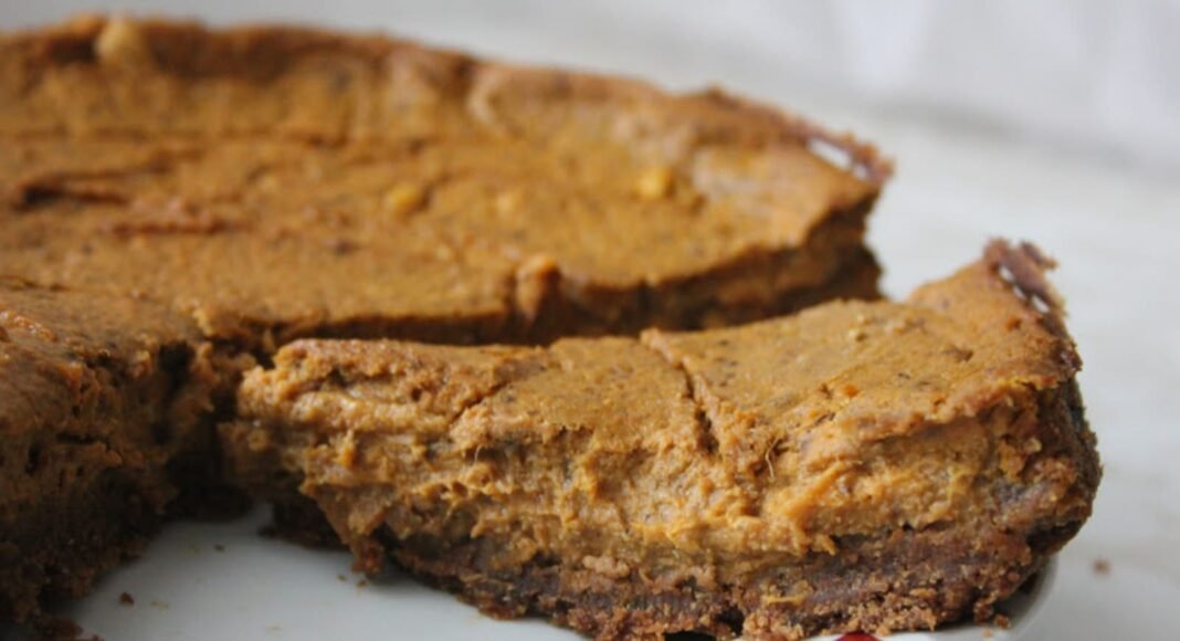 Pumpkin Pie With Speculoos Crust [Vegan] – One Green Planet