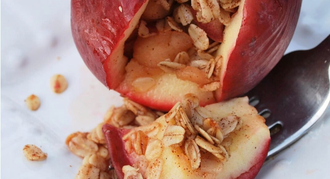 Apple Pie Stuffed Apples [Vegan] – One Green Planet