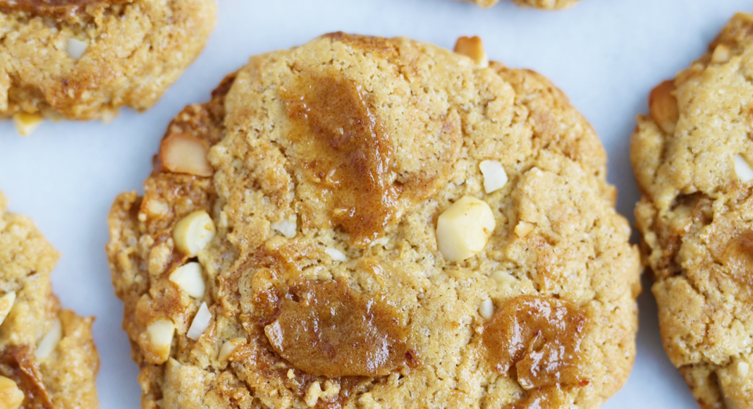 caramel-macadamia-cookie-1.png 15 Creative Vegan Cookie Recipes to Elevate Your Baking Skills – One Green Planet