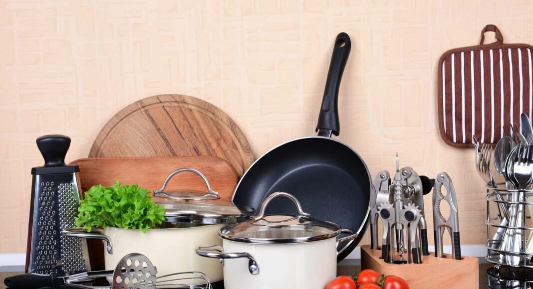 5 Essential Kitchen Tools to Find at the Thrift Store – One Green Planet