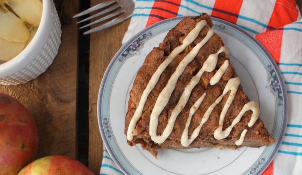 Deep Dish Apple Cinnamon Skillet Cake [Vegan] – One Green Planet