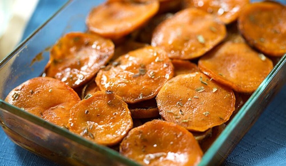 Maple and Tarragon Sweet Potatoes [Vegan] – One Green Planet