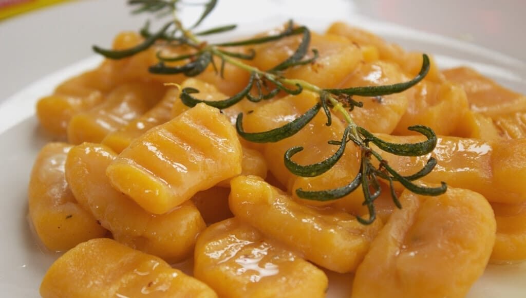 Transform Your Thanksgiving with These 10 Butternut Squash Recipes! – One Green Planet