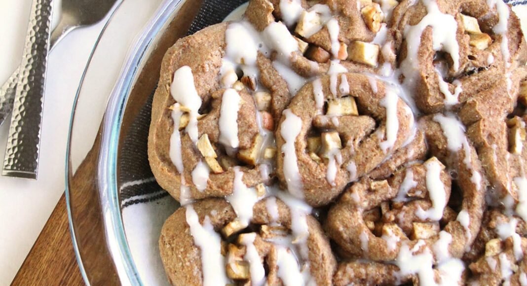 Apple Cinnamon Rolls With Maple Vanilla Icing [Vegan] – One Green Planet