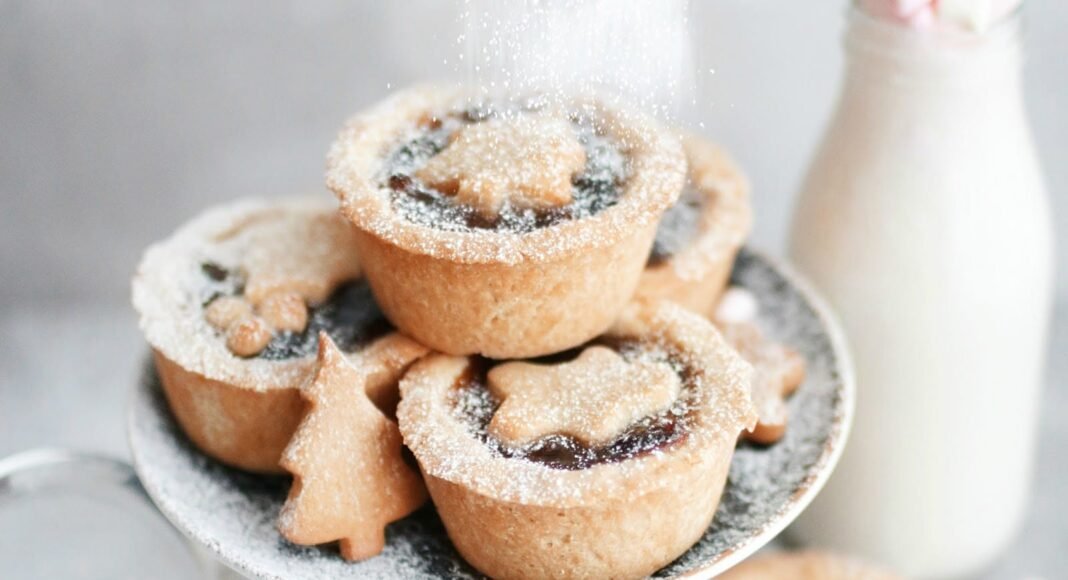15 Irresistible Mini Vegan Pies Perfect for Holiday Parties – One Green Planet